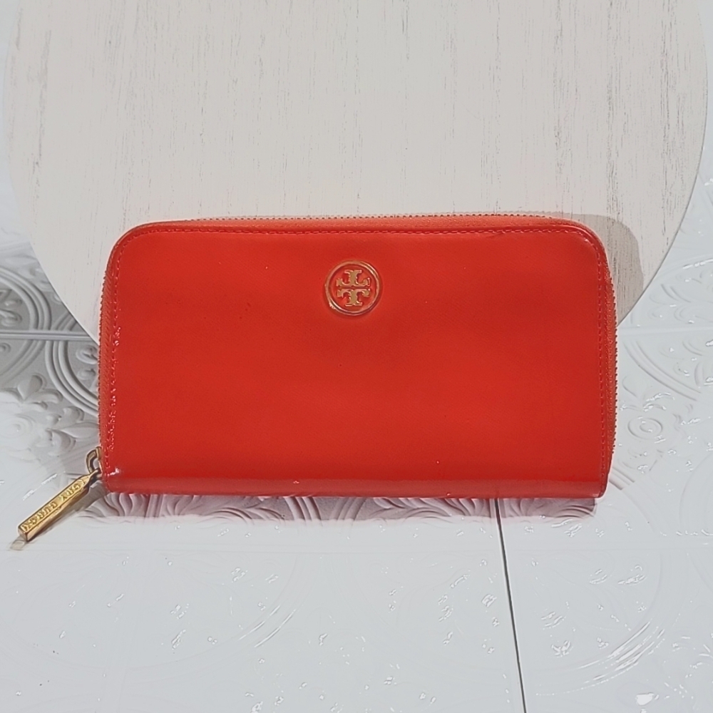 Tory Burch Poppy Red Robinson Continental Patent Leather Wallet